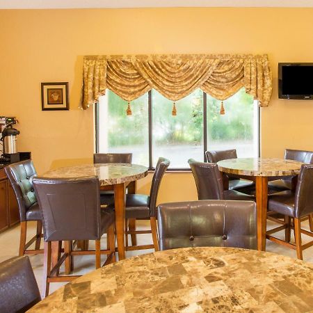 Travelodge By Wyndham Fort Myers Airport Esterno foto