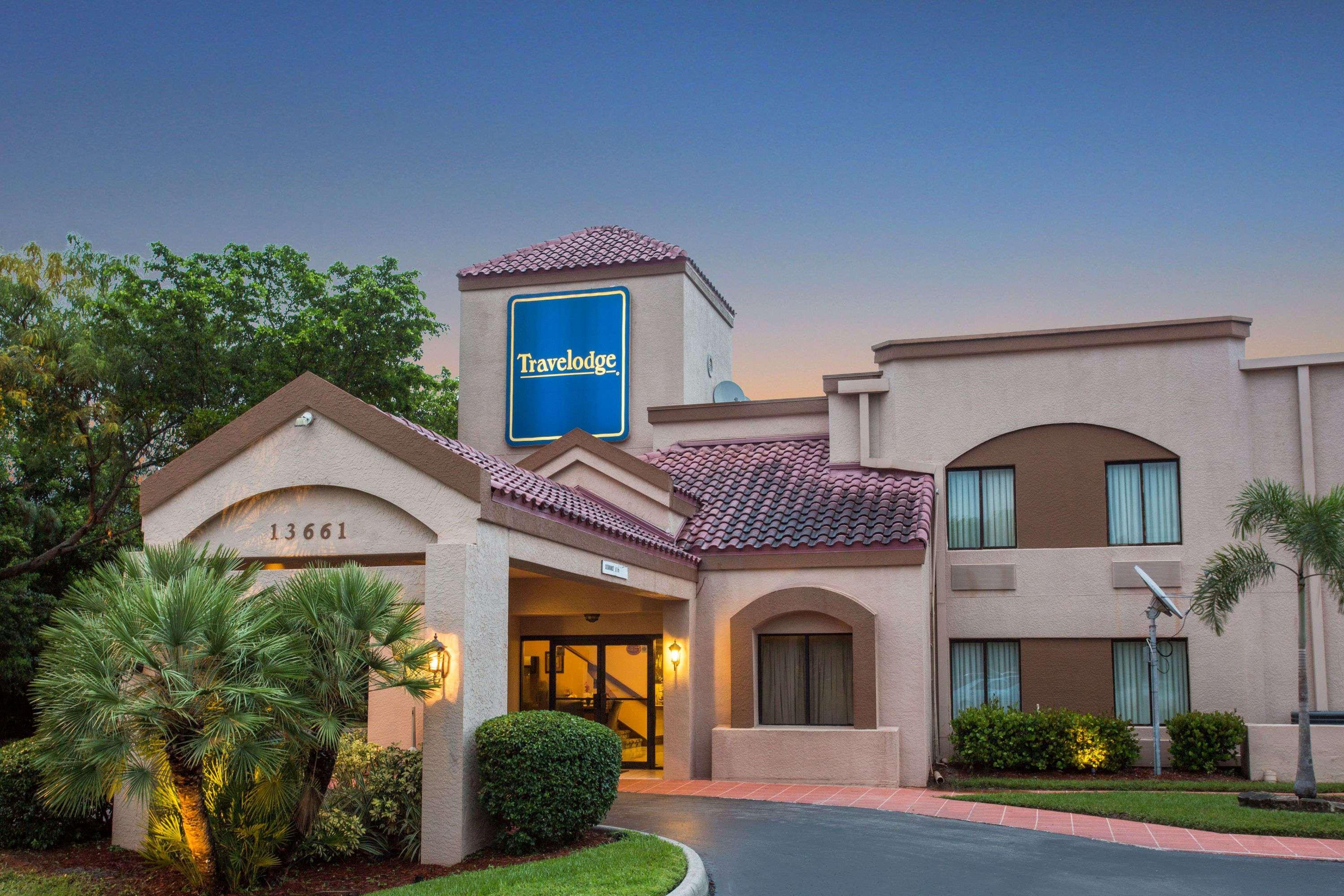 Travelodge By Wyndham Fort Myers Airport Esterno foto