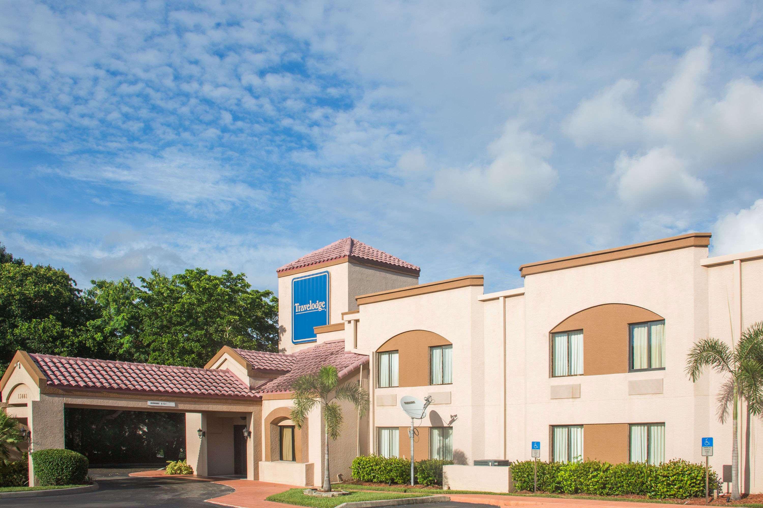 Travelodge By Wyndham Fort Myers Airport Esterno foto